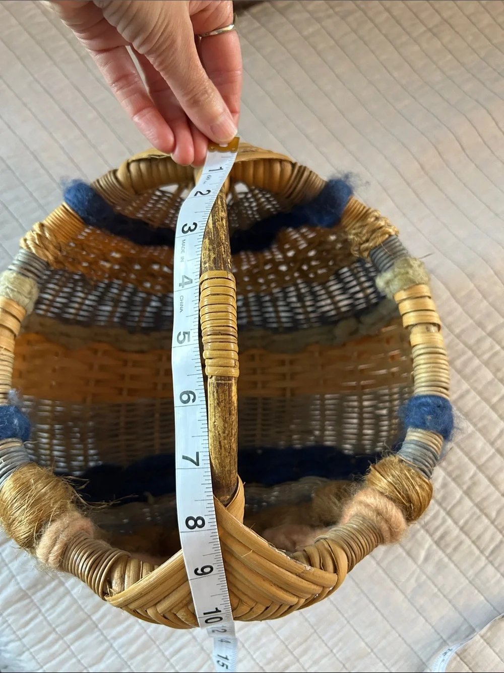 Vtg handmade rare wicker small weaved  basket home decor cottage country